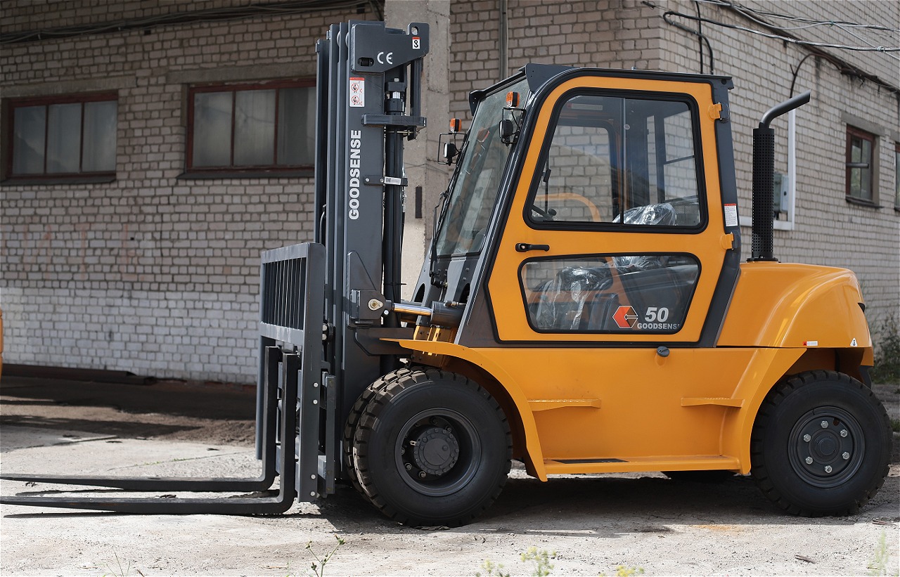 Дизельный погрузчик Goodsense  Дизельный погрузчик GOODSENSE FD50 5,0т 4,5м Weichai Арт 364477