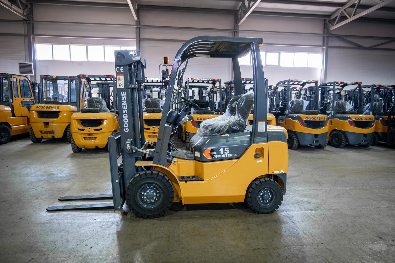 Дизельный погрузчик Goodsense  Дизельный погрузчик GOODSENSE FD15 1,5т 3000м Xinchai Арт 207507