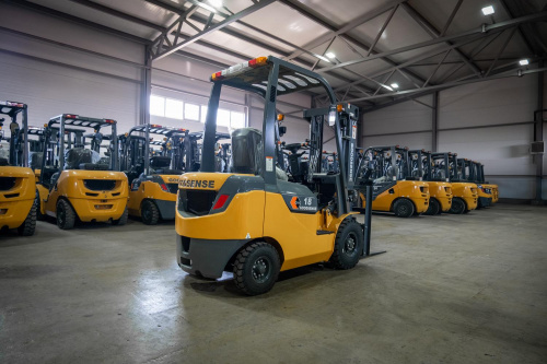 Дизельный погрузчик Goodsense  Дизельный погрузчик GOODSENSE FD18 1,8т 3000м Yanmar Арт 933743