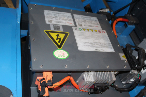 Электрический погрузчик DOLPHINLIFT  DLE 30 TX 60