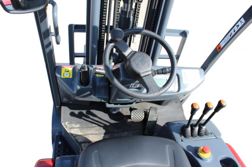 Электрический погрузчик LEMA FE LI 16-3F TX60