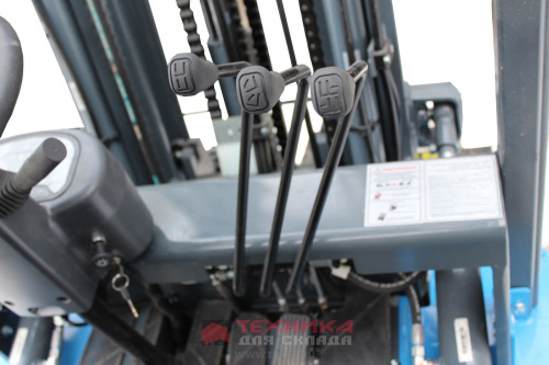 Электрический погрузчик DOLPHINLIFT  DLE 30 TX 60