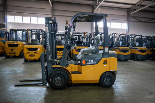 Дизельный погрузчик Goodsense  Дизельный погрузчик GOODSENSE FD18 1,8т 3000м Yanmar Арт 933743
