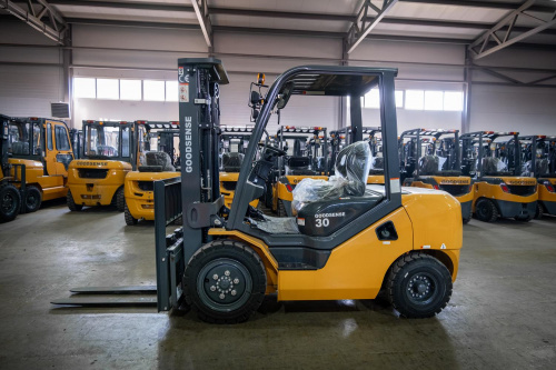 Дизельный погрузчик Goodsense  Дизельный погрузчик GOODSENSE FD30S 3000т 3000м Mitsubishi Арт 131230