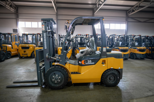 Дизельный погрузчик Goodsense  Дизельный погрузчик GOODSENSE FD35 3,5т 4,8м Xinchai Арт 106188