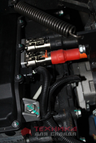 Электрический погрузчик DOLPHINLIFT  DLE 30 TX 60
