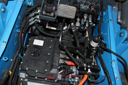 Электрический погрузчик DOLPHINLIFT  DLE 30 TX 60