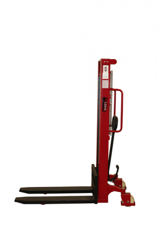 LM 1025